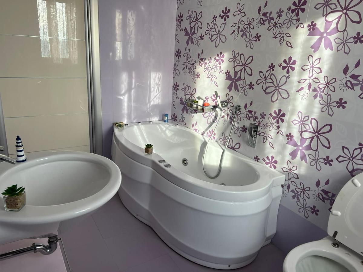 Vip Sul Mare Bed & Breakfast Кастеламаре ди Стабия Екстериор снимка